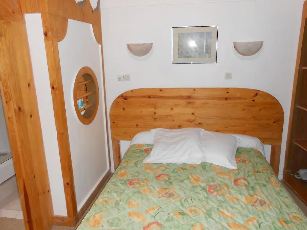 Montpellier Otel Paris