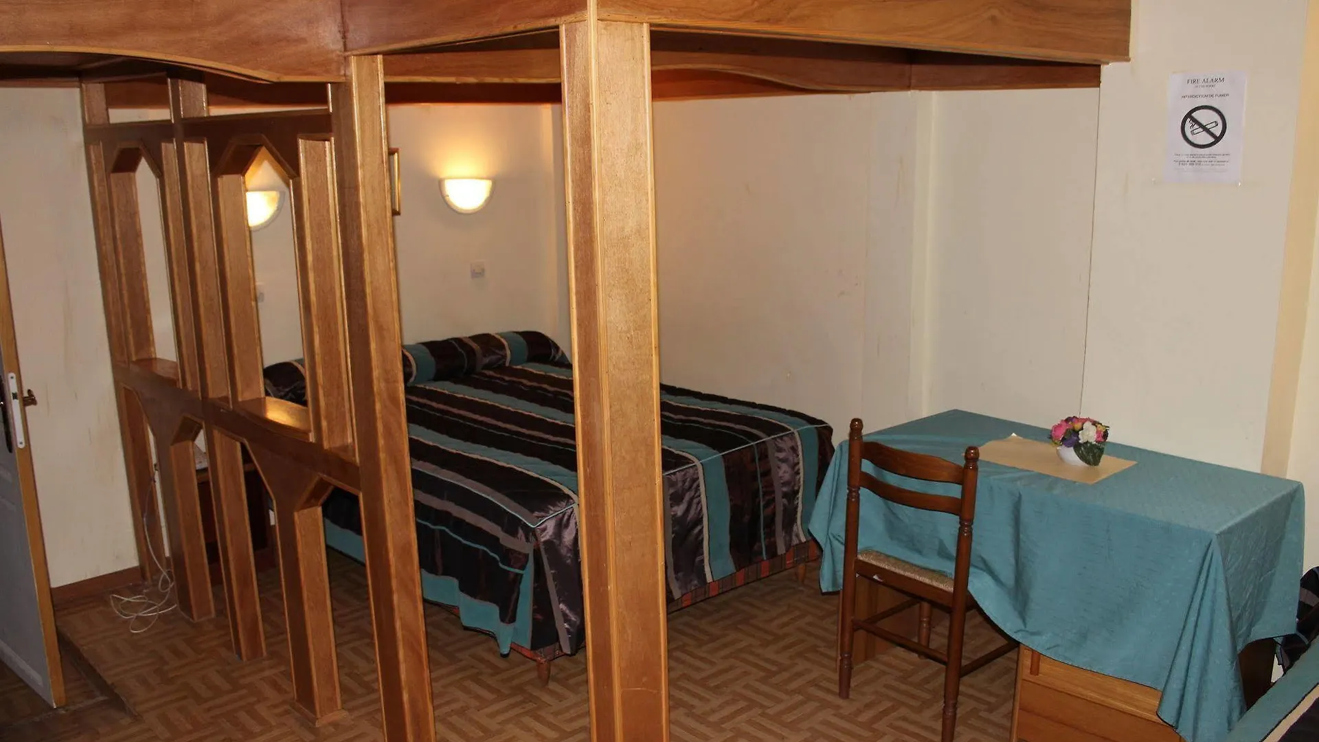 Montpellier Otel Paris