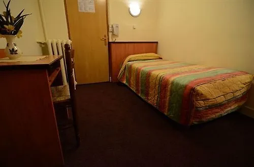 Montpellier 2* Paris